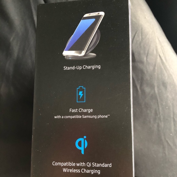 WIRELESS CHARGING STATION - Picture 3 of 3